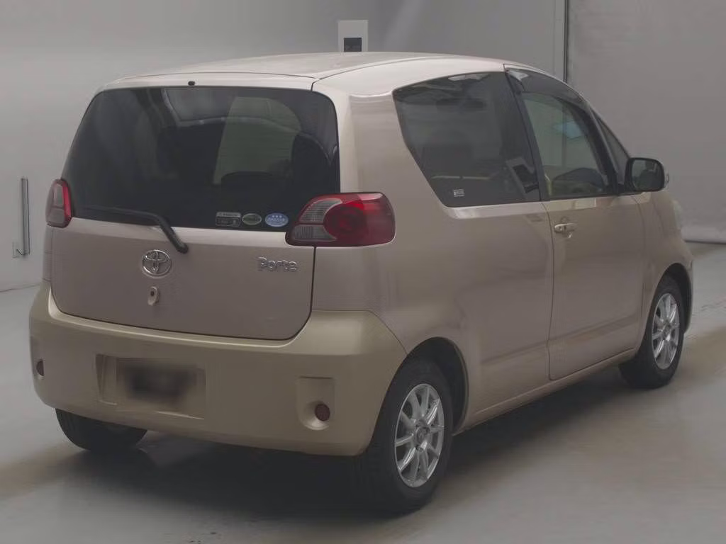 TOYOTA PORTE