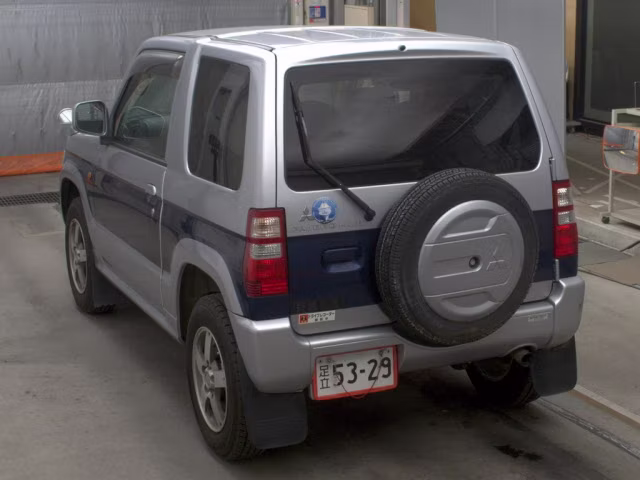 MITSUBISHI PAJERO MINI