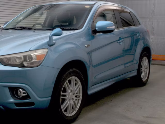 MITSUBISHI RVR