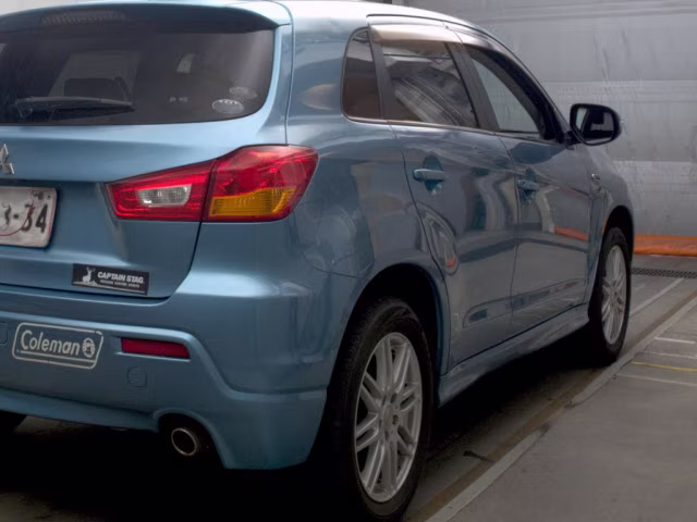 MITSUBISHI RVR
