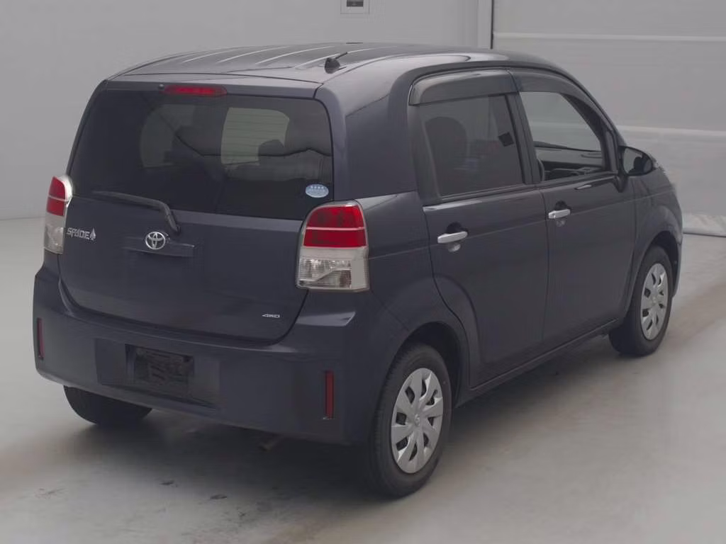 TOYOTA SPADE
