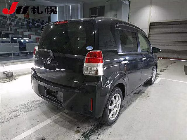 TOYOTA SPADE