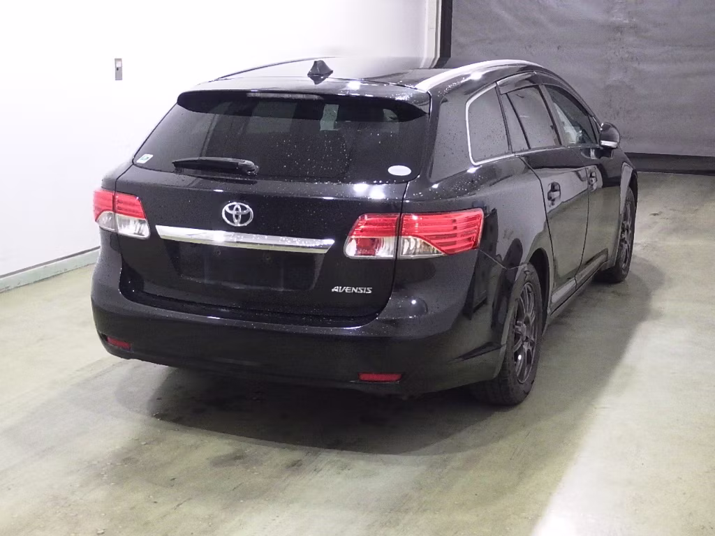 TOYOTA AVENSIS