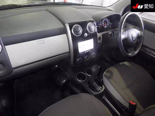 MAZDA VERISA