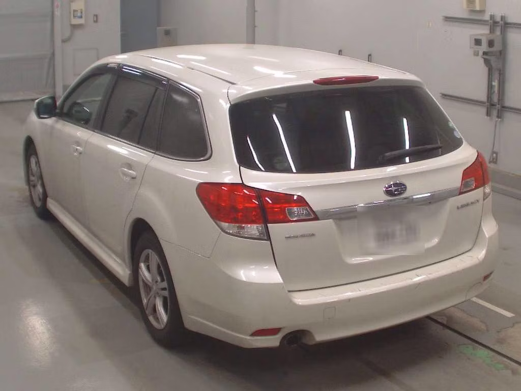 SUBARU LEGACY