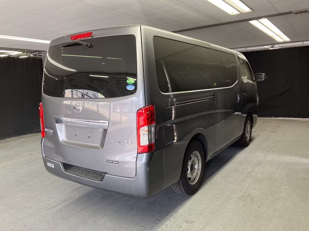 NISSAN NV350 CARAVAN