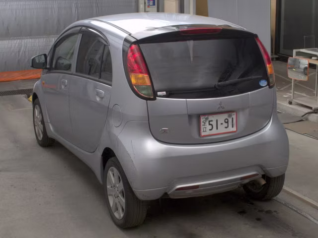 MITSUBISHI I
