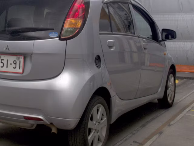 MITSUBISHI I