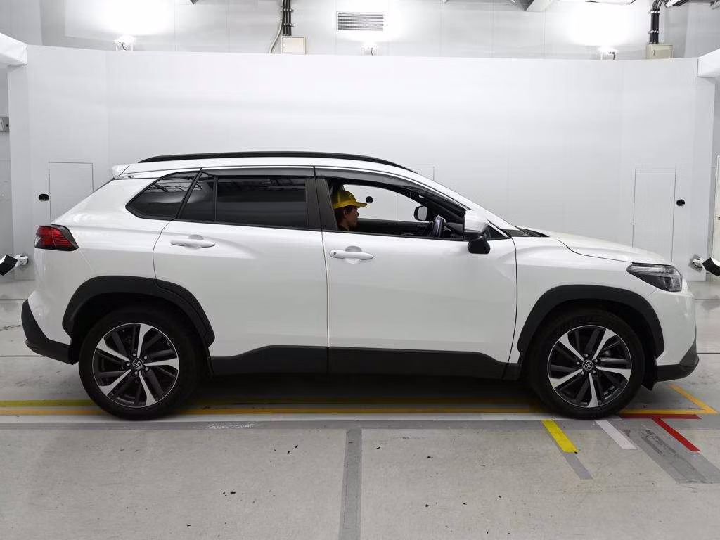 TOYOTA COROLLA CROSS
