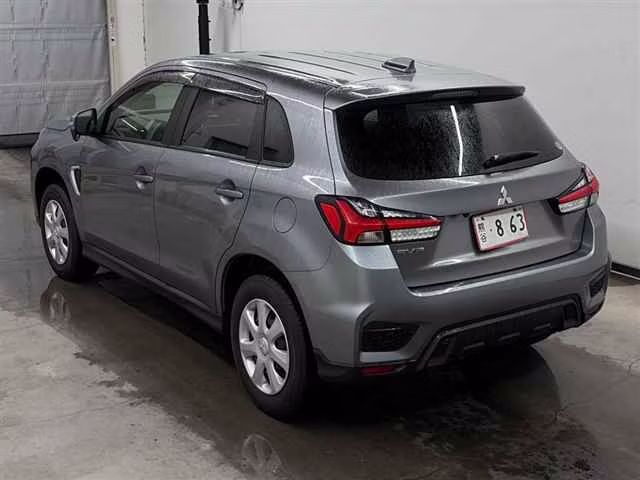 MITSUBISHI RVR