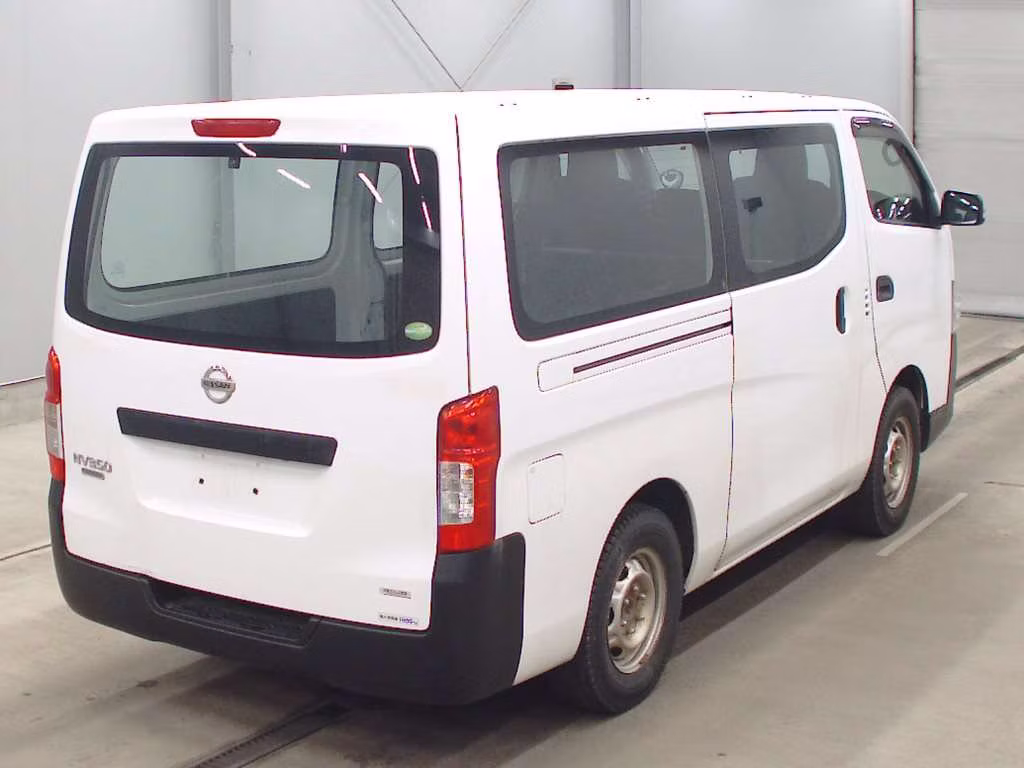 NISSAN NV350 CARAVAN