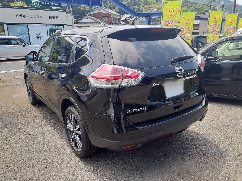 NISSAN X-TRAIL