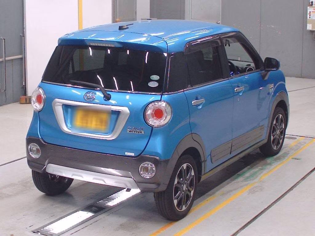 DAIHATSU CAST
