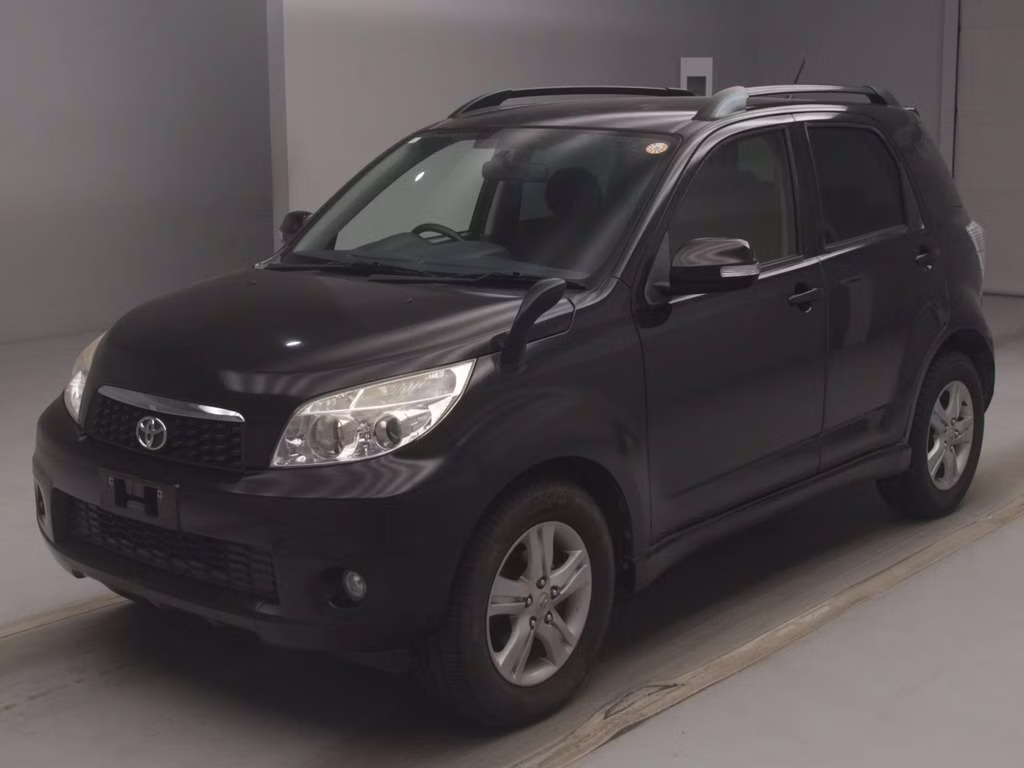 TOYOTA RUSH