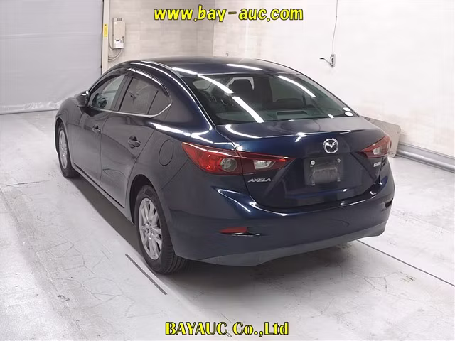 MAZDA AXELA