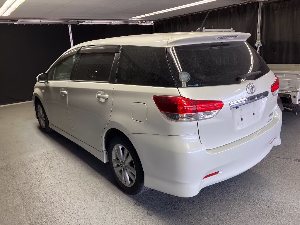 TOYOTA WISH