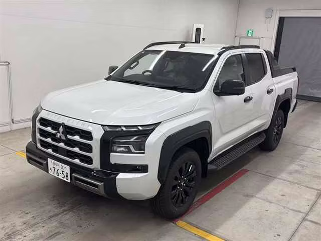 MITSUBISHI TRITON