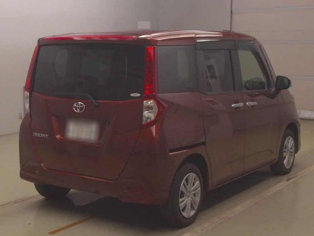 TOYOTA ROOMY