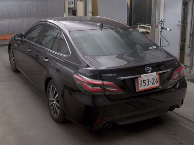 TOYOTA CROWN