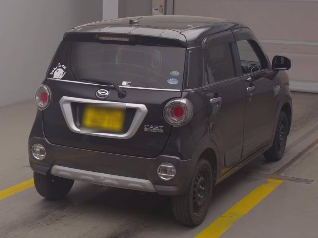 DAIHATSU CAST