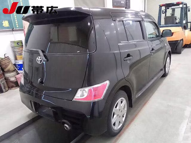 TOYOTA BB