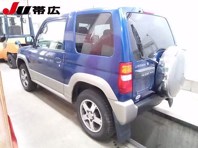 MITSUBISHI PAJERO MINI