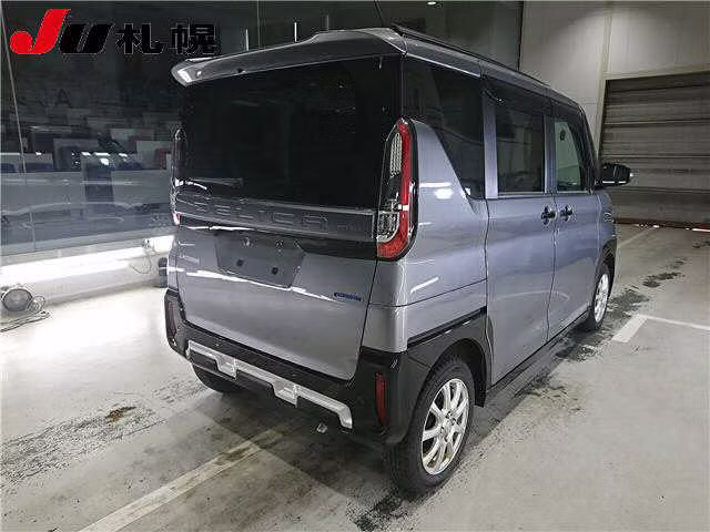 MITSUBISHI DELICA MINI