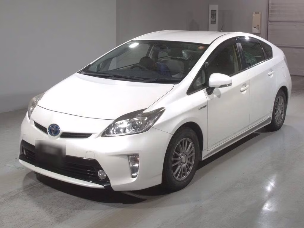 TOYOTA PRIUS