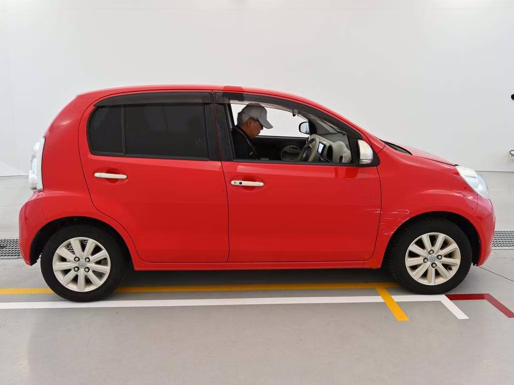 TOYOTA PASSO