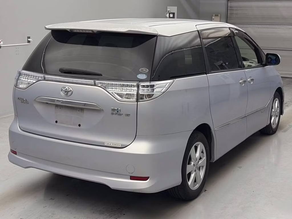 TOYOTA ESTIMA