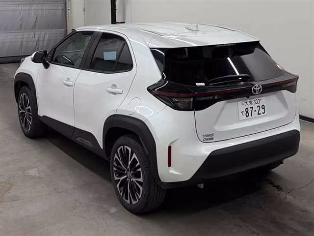 TOYOTA YARIS CROSS