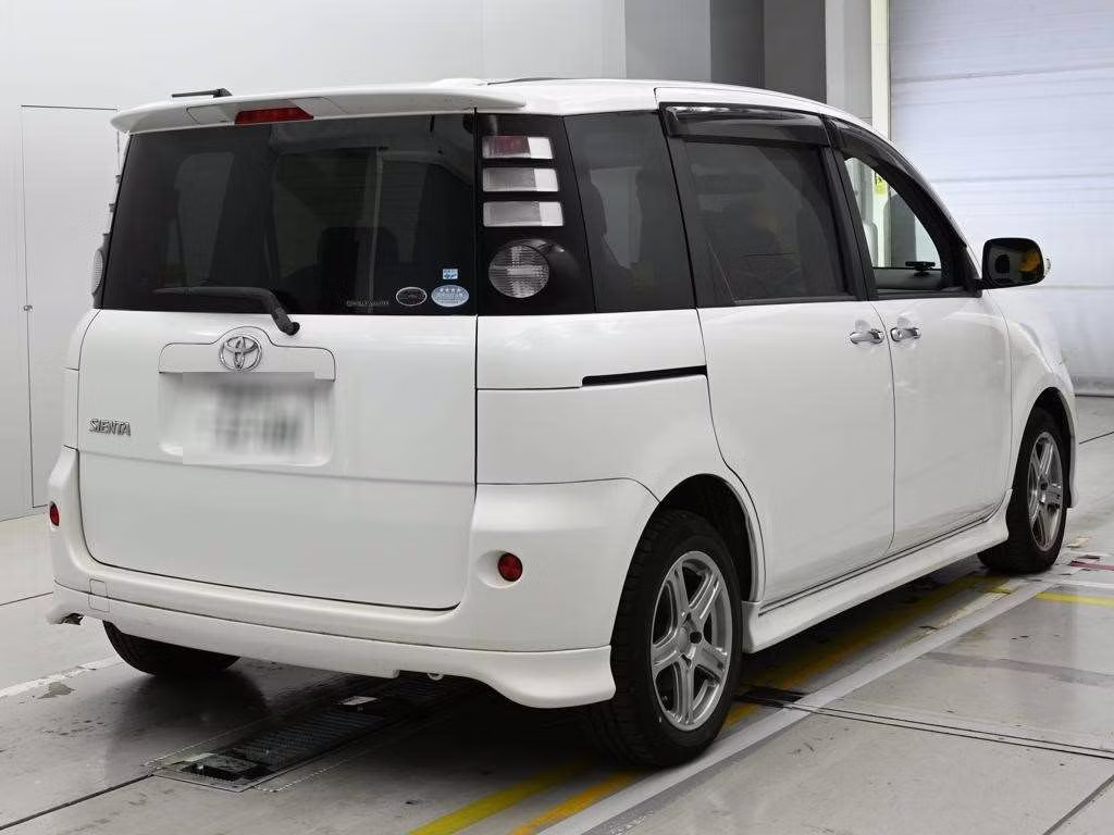 TOYOTA SIENTA