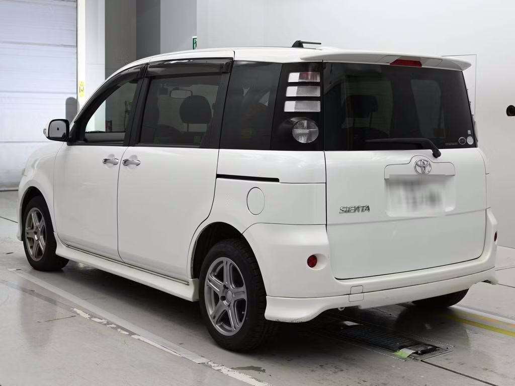 TOYOTA SIENTA