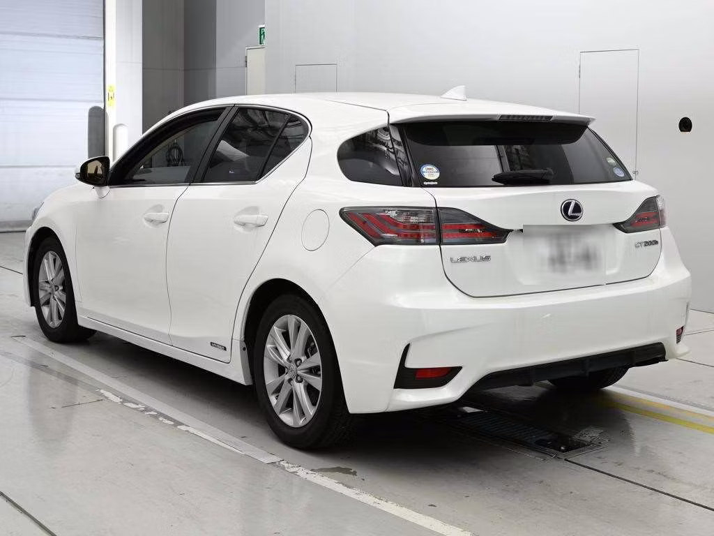 LEXUS CT200H