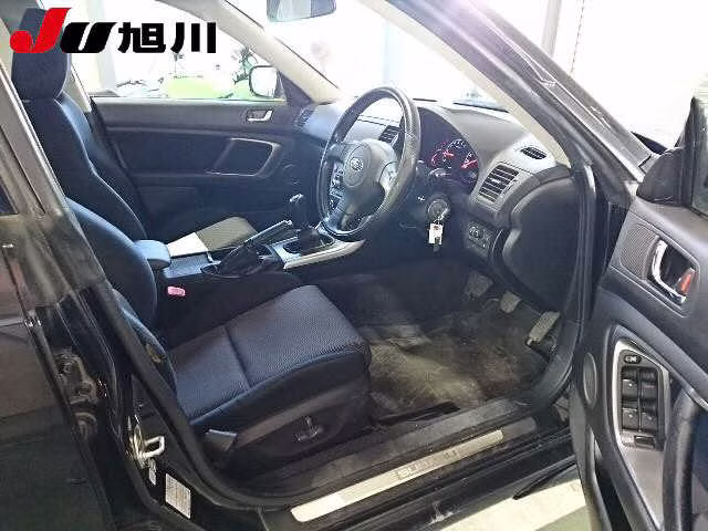 SUBARU LEGACY