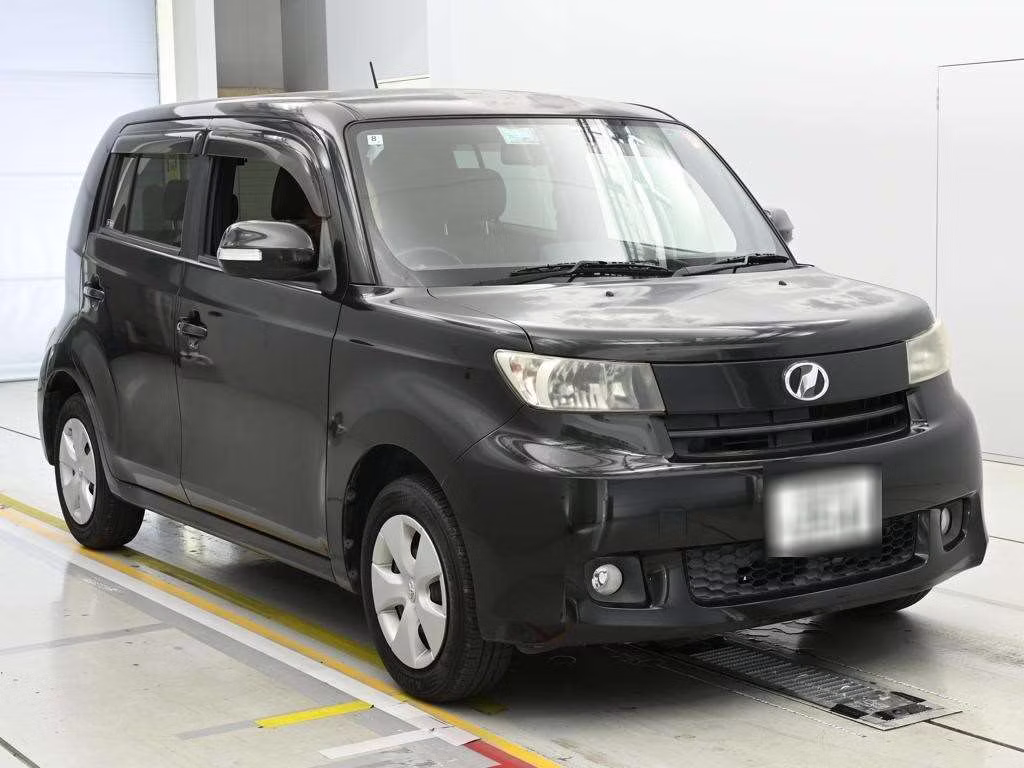 TOYOTA BB