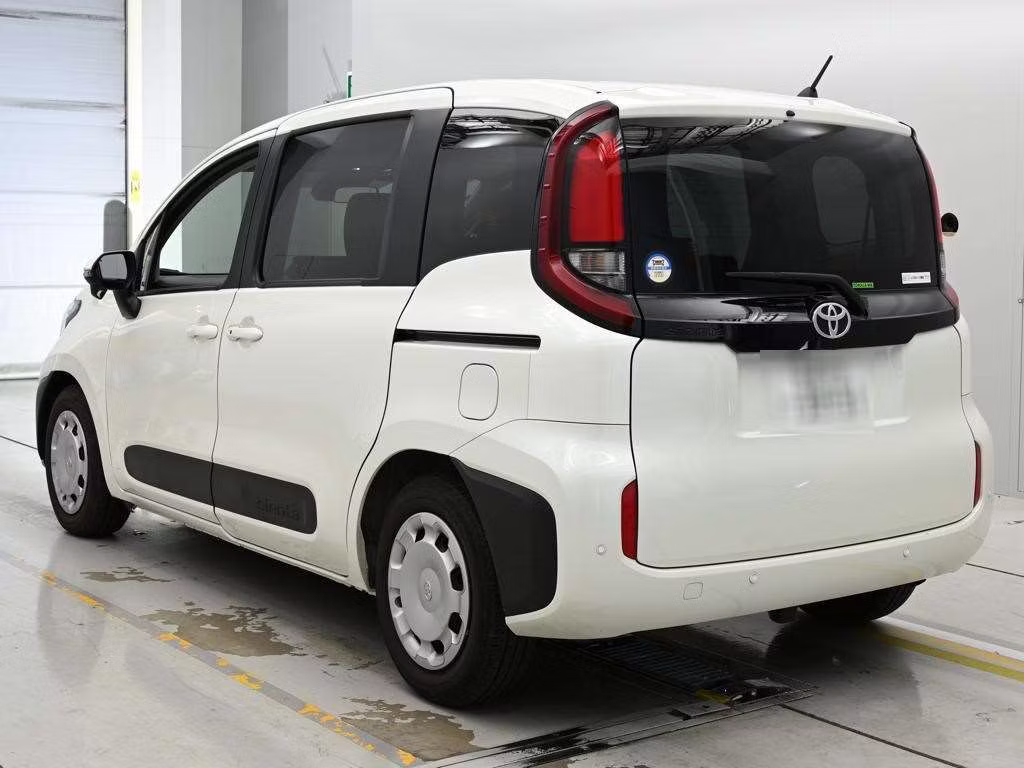 TOYOTA SIENTA