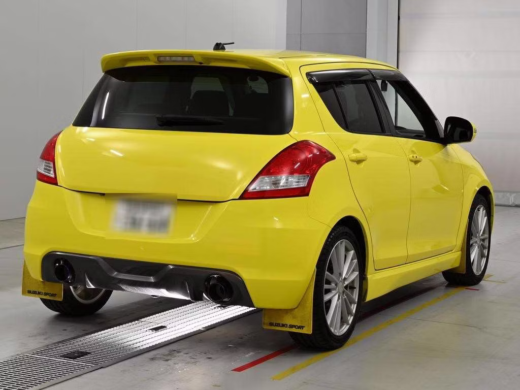 SUZUKI SWIFT