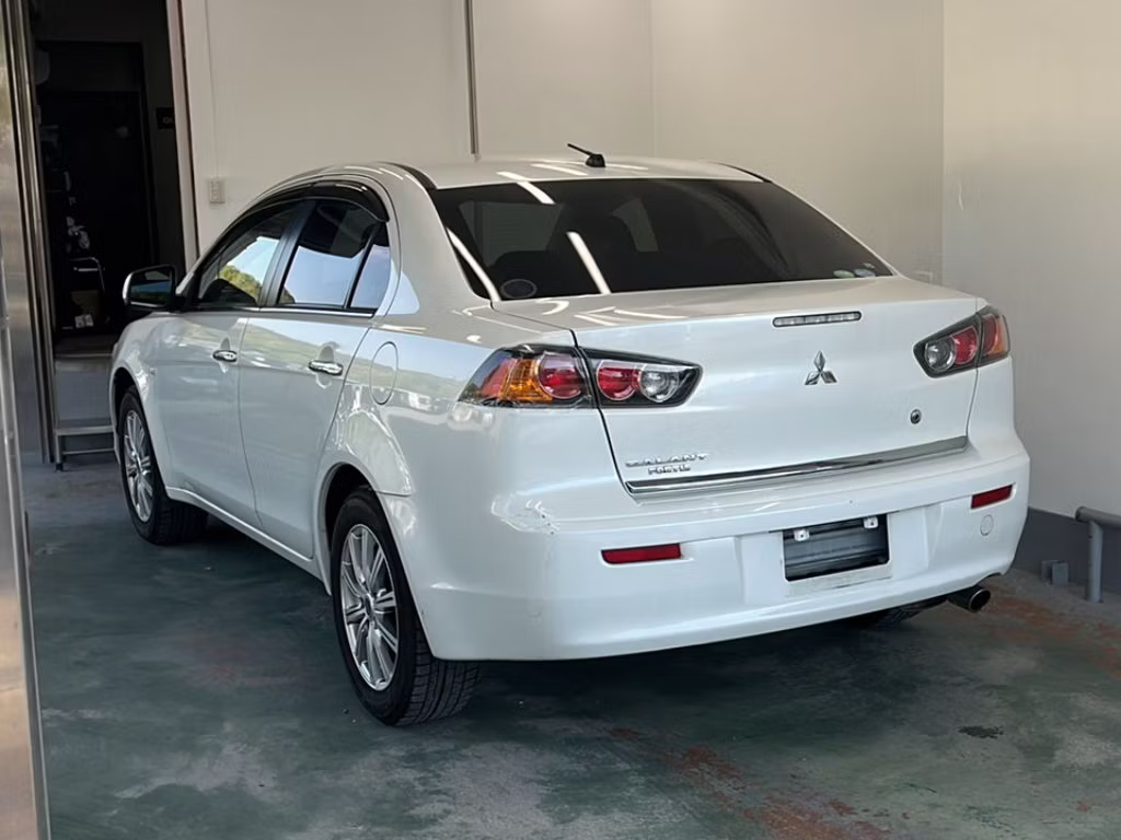 MITSUBISHI GALANT FORTIS