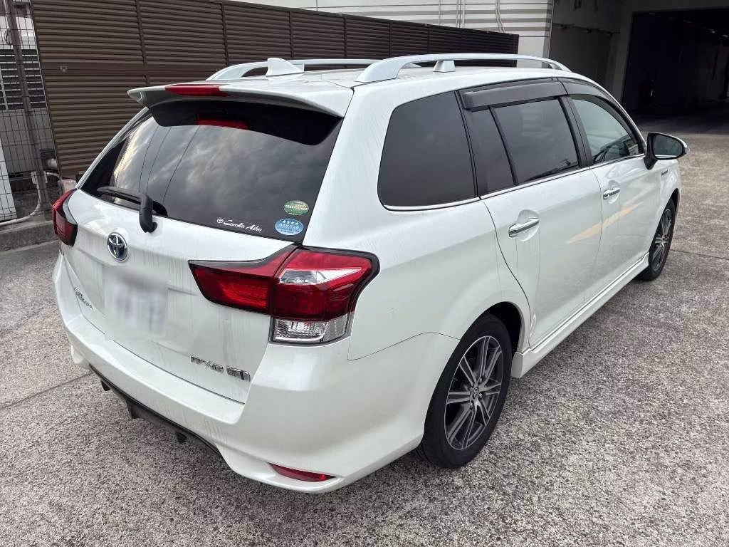 TOYOTA COROLLA FIELDER