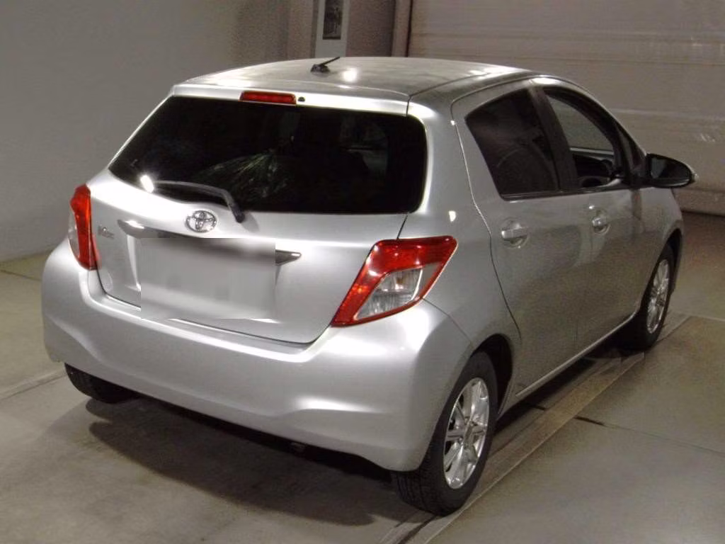 TOYOTA VITZ