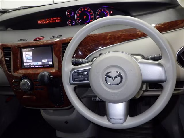MAZDA BIANTE