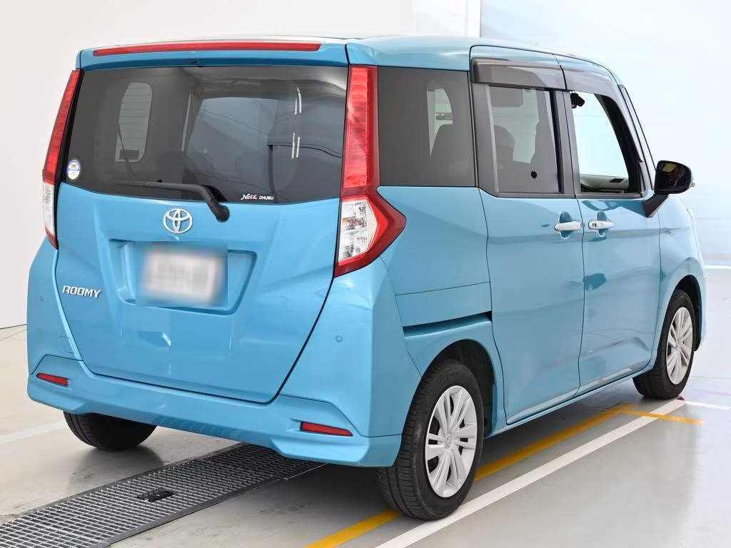 TOYOTA ROOMY