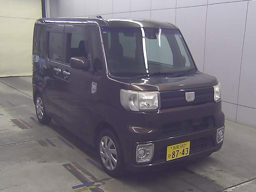 DAIHATSU WAKE