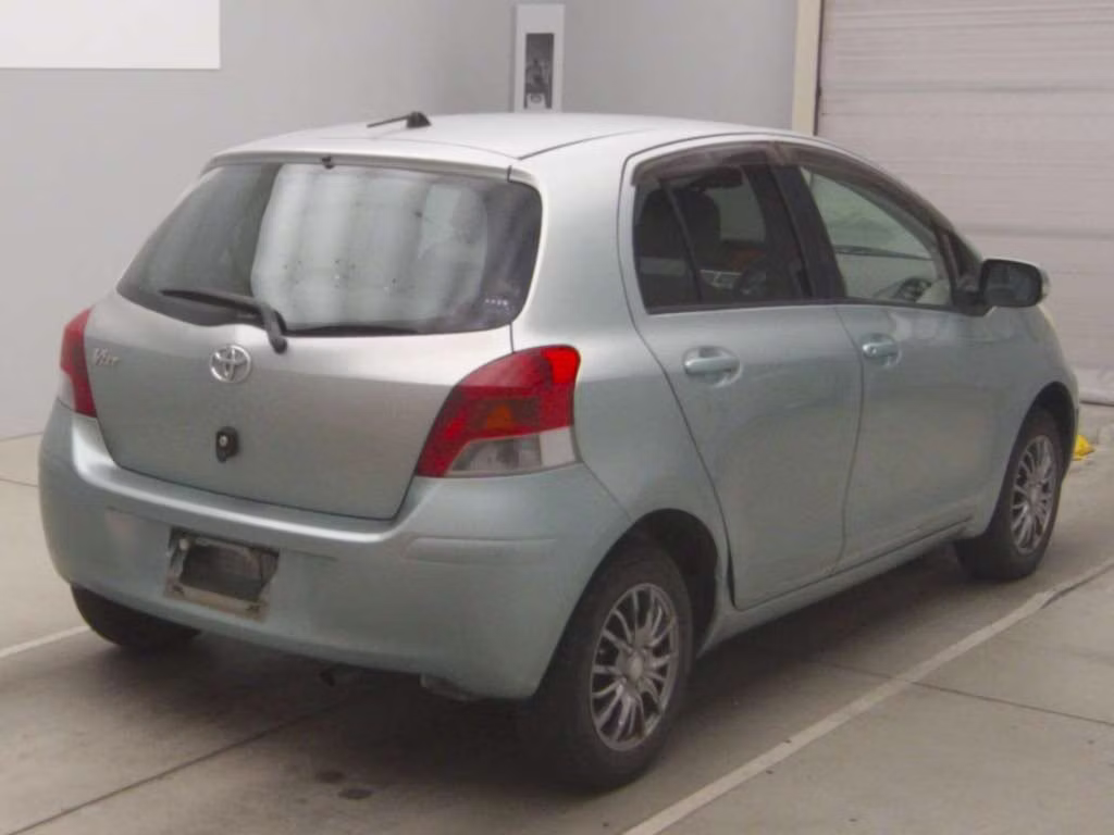 TOYOTA VITZ