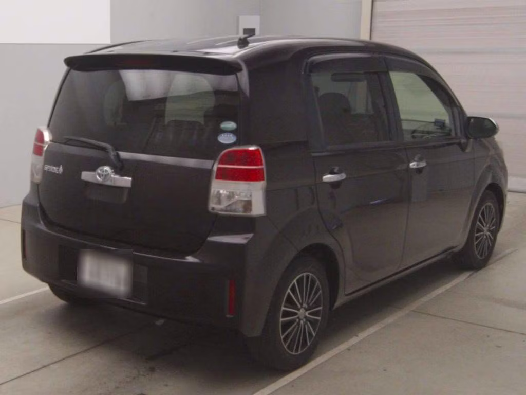 TOYOTA SPADE