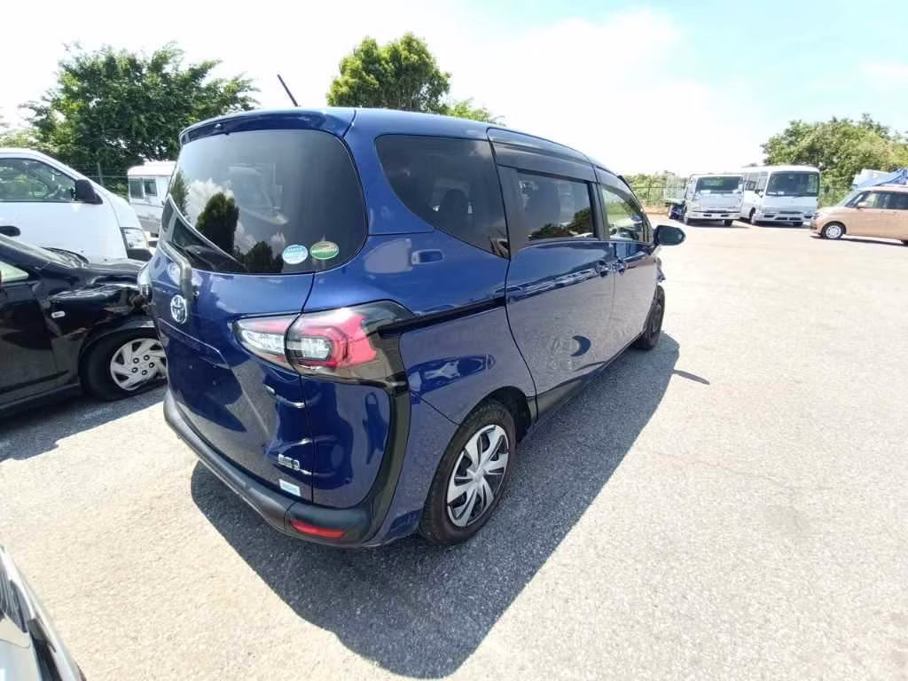 TOYOTA SIENTA