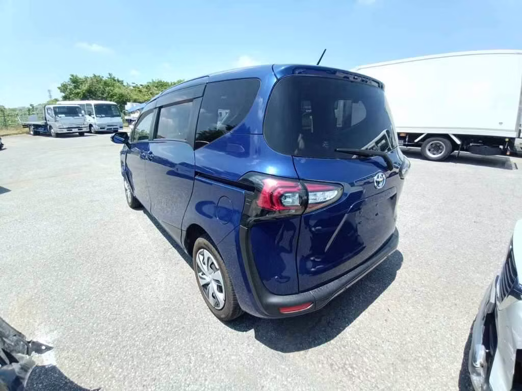 TOYOTA SIENTA