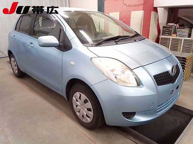 TOYOTA VITZ