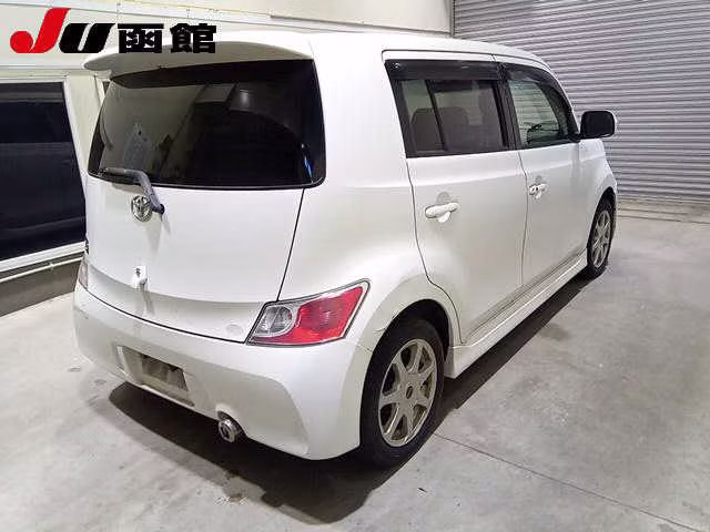 TOYOTA BB